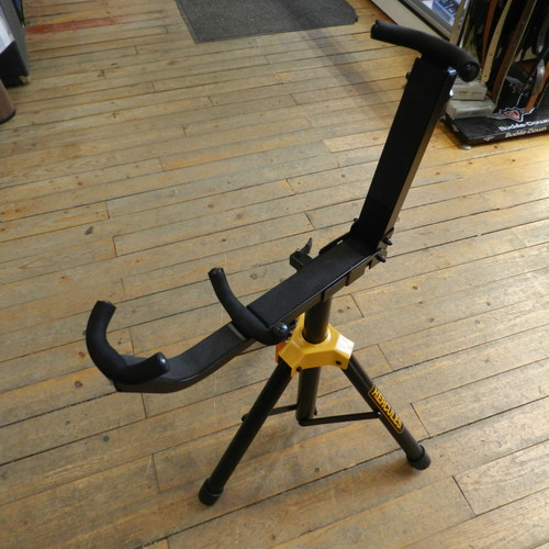 Vist Large View of Product Image Which is Used Hercules DS552B TUBA/EUPHONIUM STAND Band Instrument Stand