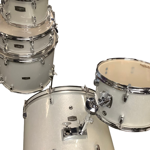 Vist Large View of Product Image Which is Used Yamaha RYDEEN 5PC SHELL PACK Drum Kit Silver/Gray 22" Kick Drum