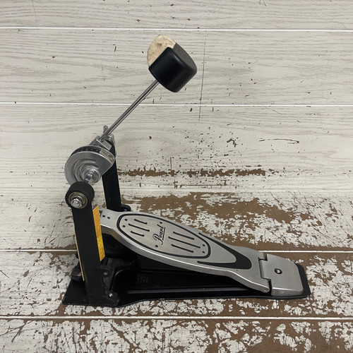 Used - Pearl P-900 Kick Drum Pedal 40087-S000235049 Vist Large View of Product Image Which is Used - Pearl P-900 Kick Drum Pedal