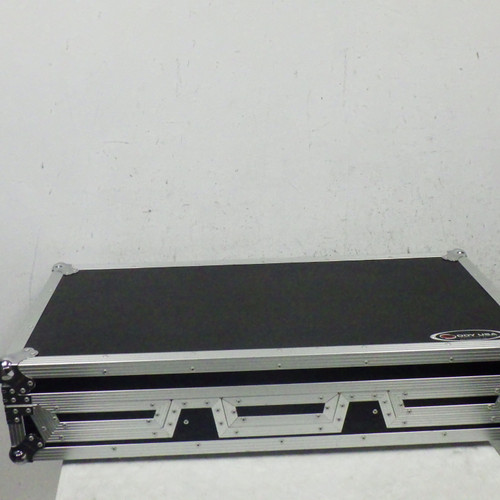 Vist Large View of Product Image Which is Used Odyssey DJ ROAD CASE Large Road Case
