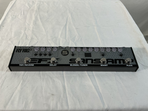 Vist Large View of Product Image Which is Used Tech 21 FLY RIG 5 Guitar Effects Pedal