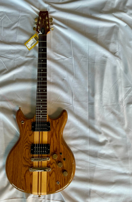 Vist Large View of Product Image Which is Used Vantage VP820 Vintage Double Cutaway Electric Guitar Wood 6-String