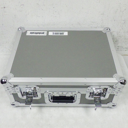 Vist Large View of Product Image Which is Used Pedaltrain Classic Jr Case and Voodoo PP2 Pedal Board