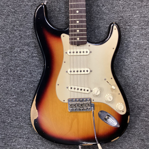 Vist Large View of Product Image Which is Used Fender ROAD WORN STRATOCASTER 60S S Type Electric Guitar Sunburst 6-String
