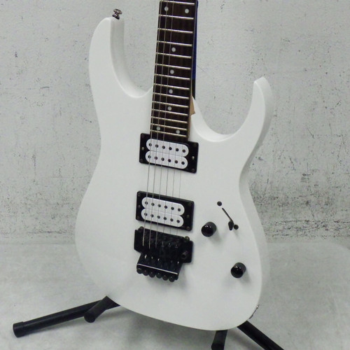Vist Large View of Product Image Which is Used Ibanez RG120 Super S Electric Guitar White 6-String