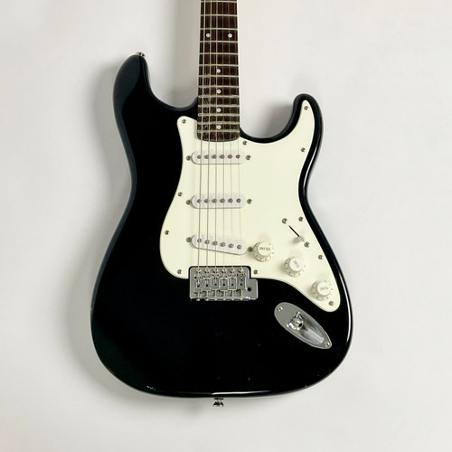 Vist Large View of Product Image Which is Used Squier AFFINITY STRATOCASTER Electric Guitar Black 6-String