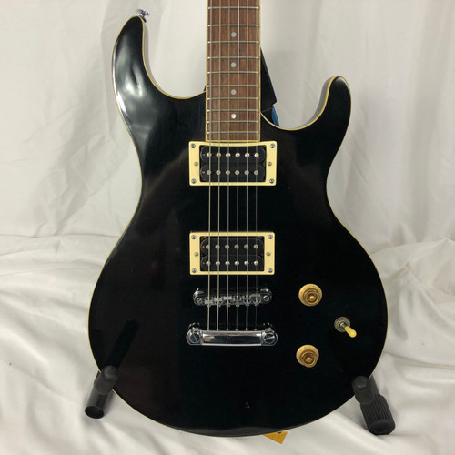 Vist Large View of Product Image Which is Used Silvertone DC HH Double Cut Electric Guitar Black 6-String