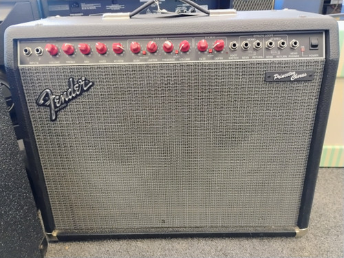 Vist Large View of Product Image Which is Used Fender PRINCETON CHORUS Solid State Guitar Amp 2 x 12
