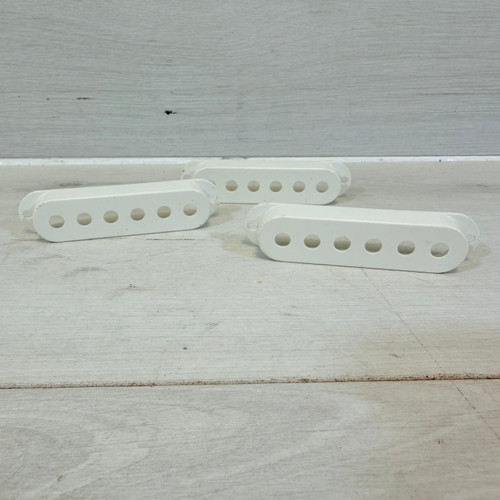 Vist Large View of Product Image Which is Used SET OF 3 SINGLE COIL PICKUP COVERS White