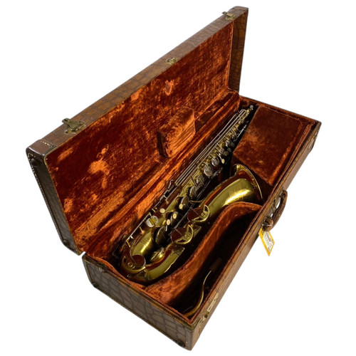 Used Olds PARISIAN AMBASSADOR Tenor Saxophone 40090-S000081443 Vist Large View of Product Image Which is Used Olds PARISIAN AMBASSADOR Tenor Saxophone