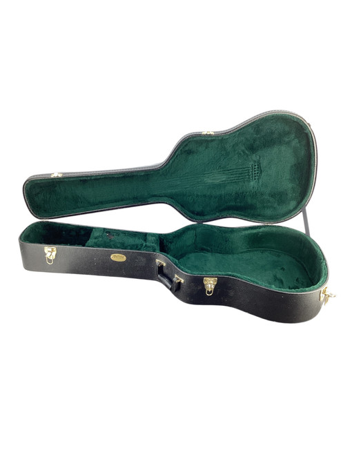 Vist Large View of Product Image Which is Used Martin Hardshell Acoustic GPC Guitar Case 