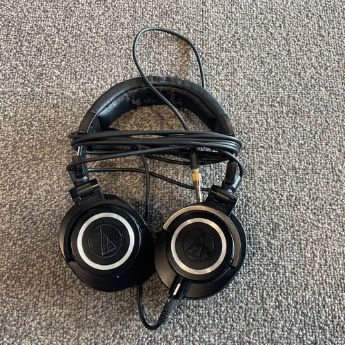 Vist Large View of Product Image Which is Used AUDIO TECHNICA ATH-M50X HEADPHONES