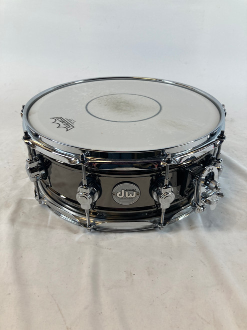 Vist Large View of Product Image Which is Used DW 5.5X14" BNOB Design Series Snare Drum