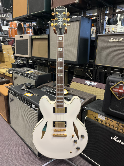 Vist Large View of Product Image Which is Used Epiphone SHERATON EMILY WOLFE Semi-Hollow Electric Guitar White 6-String
