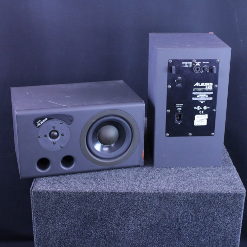 Vist Large View of Product Image Which is Used Alesis M1 ACTIVE SPEAKER PAIR Passive Full Range Speaker Cabinet