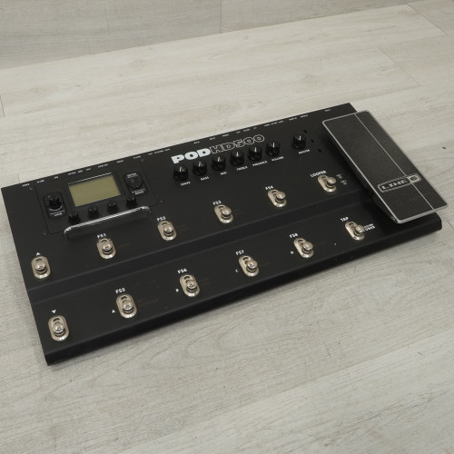 Vist Large View of Product Image Which is Used Line 6 POD HD500 Floorboard Amp Modeling + FX