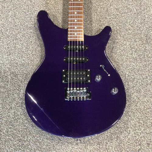 Vist Large View of Product Image Which is Used ROGUE ROCKETEER RR100PKBL Electric Guitar