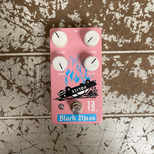 Used - BLACK MASS 1312 V3 Distortion Pedal 40087-S000235205 Vist Large View of Product Image Which is Used - BLACK MASS 1312 V3 Distortion Pedal