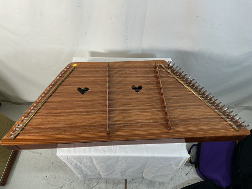 Used MID EAST MFG HAMMER DULCIMER Guitar 40012-S000307568 Vist Large View of Product Image Which is Used MID EAST MFG HAMMER DULCIMER Guitar