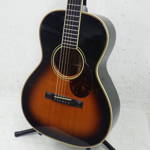 Vist Large View of Product Image Which is Used Santa Cruz Guitar Company H13 Solid Top Acoustic Guitar Sunburst