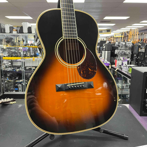 Vist Large View of Product Image Which is Used Santa Cruz Guitar Company H13 Solid Top Acoustic Guitar Sunburst