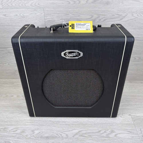 Vist Large View of Product Image Which is Used Supro 1812 BLUES KING 12 TUBE COMBO 1 x 12 Tube Combo Amplifier 1 x 12