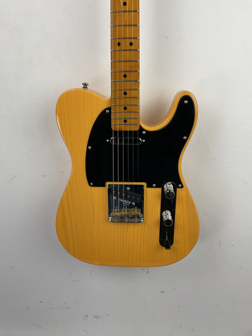 Vist Large View of Product Image Which is Used Squier CLASSIC VIBE 50S TELECASTER Electric Guitar Amber 6-String