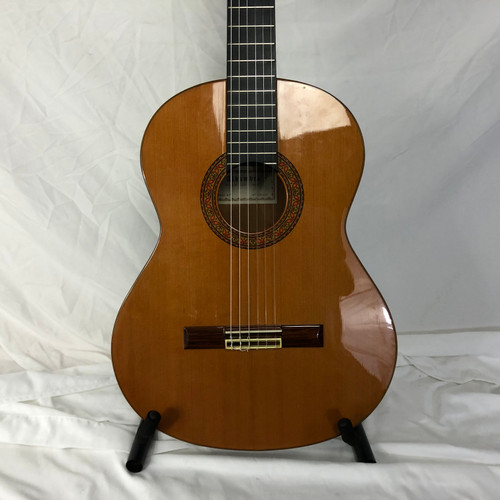 Vist Large View of Product Image Which is Used ALHAMBRA 4P Vintage Solid Top Acoustic Guitar Natural