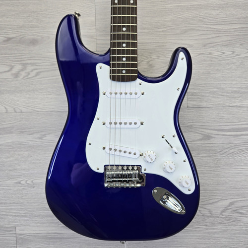 Vist Large View of Product Image Which is Used Squier AFFINITY STRAT S Type Electric Guitar Blue 6-String