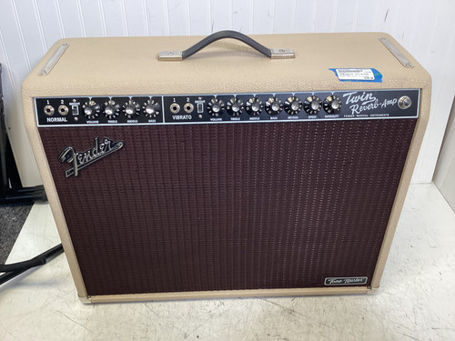 Vist Large View of Product Image Which is Used Fender TONE MASTER TWIN REVERB 2 x 12 Tube Combo Amplifier 2 x 12