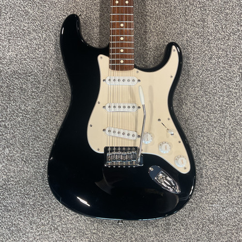 Vist Large View of Product Image Which is Used FENDER 2002 STANDARD STRATOCASTER Electric Guitar