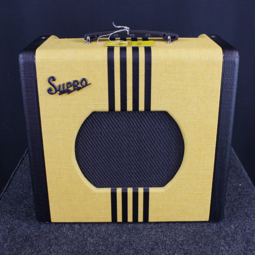 Vist Large View of Product Image Which is Used Supro DELTA KING 10 1 x 10 Tube Combo Amplifier 1 x 10