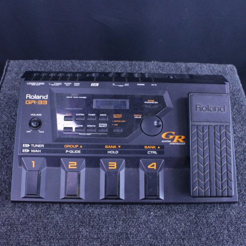 Vist Large View of Product Image Which is Used Roland GR-33 GUITAR SYNTH Floorboard Effect