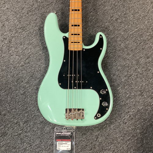 Vist Large View of Product Image Which is Used Squier CLASSIC VIBE 70S P BASS P Type Bass Guitar Green 4-String