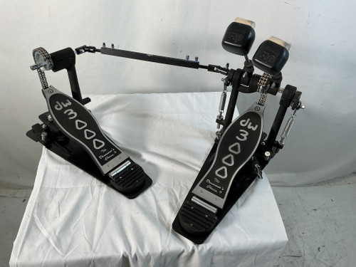 Used DW DWCP3002 3000 DOUBLE KICK PEDAL Kick Drum Pedal 40012-S000307754 Vist Large View of Product Image Which is Used DW DWCP3002 3000 DOUBLE KICK PEDAL Kick Drum Pedal