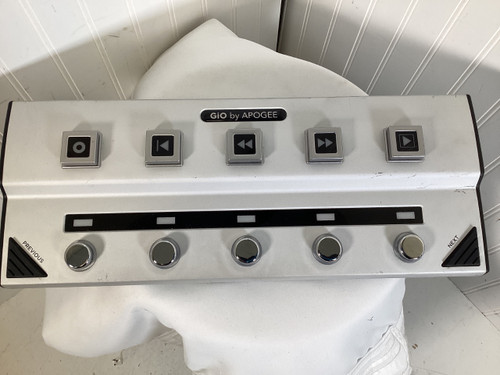 Vist Large View of Product Image Which is Used Apogee GIO AUDIO INTERFACE Compact Recording Device