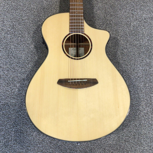 Vist Large View of Product Image Which is Used BREEDLOVE DISCOVERY S CONCERT CE Acoustic-Electric Guitar