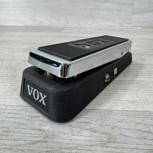 Vist Large View of Product Image Which is Used Vox V847 Wah Pedal