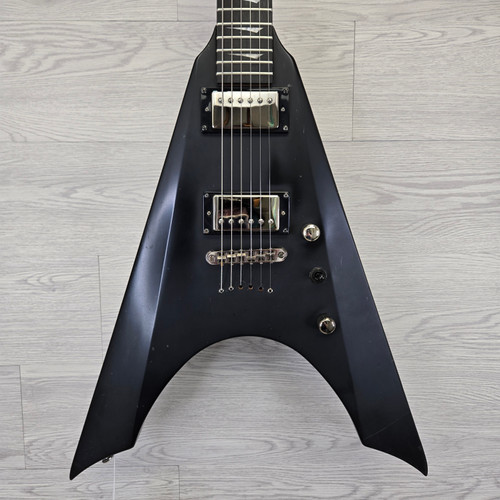 Vist Large View of Product Image Which is Used Kramer Nite V --Wear Electric Guitar Black 6-String