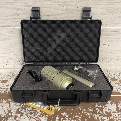 Used - MXL 990/991 COMBO W/CASE NO SHOCKMOUNTS Condenser Microphone 40087-S000235463 Vist Large View of Product Image Which is Used - MXL 990/991 COMBO W/CASE NO SHOCKMOUNTS Condenser Microphone