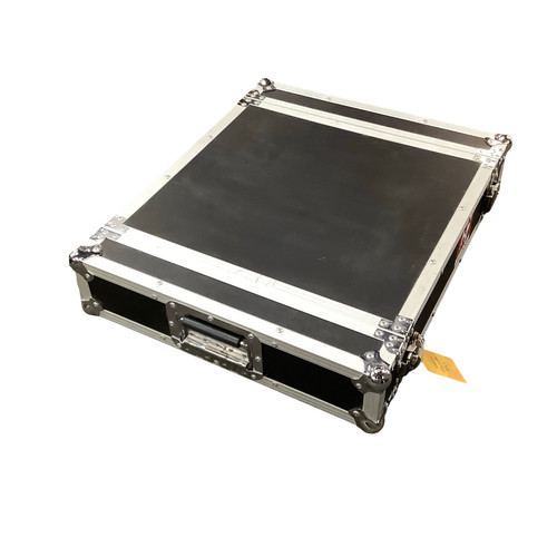 Used 2 SPACE RACK CASE Small Road Case 40083-S000154670 Vist Large View of Product Image Which is Used 2 SPACE RACK CASE Small Road Case