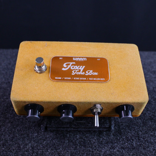 Vist Large View of Product Image Which is Used WARM AUDIO FOXY TONE FUZZ Fuzz Pedal