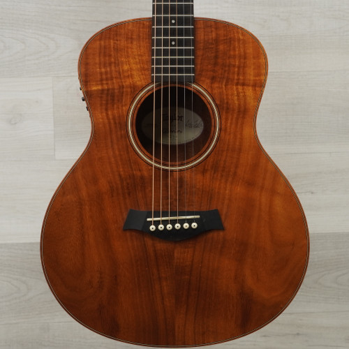 Vist Large View of Product Image Which is Used Taylor GS MINI-E Solid Top Acoustic Guitar Natural
