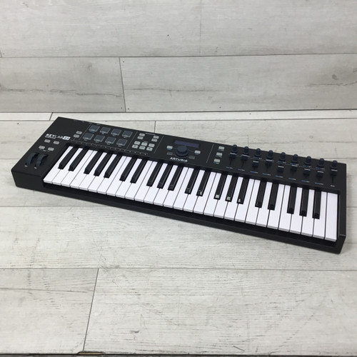 Vist Large View of Product Image Which is Used Arturia Essential Keylab 49 49-Key Controller