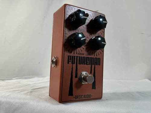Vist Large View of Product Image Which is Used E.W.S BRUTE DRIVE Distortion Pedal