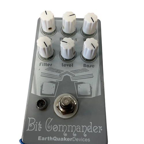 Used Earthquaker Devices BIT COMMANDER Filter Pedal 40009-S000310137 Vist Large View of Product Image Which is Used Earthquaker Devices BIT COMMANDER Filter Pedal