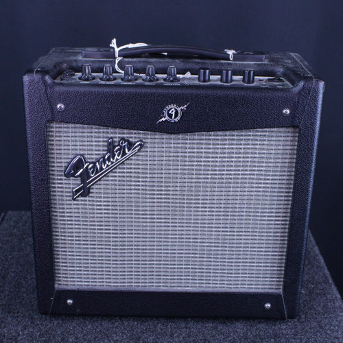 Vist Large View of Product Image Which is Used Fender MUSTANG I GUITAR AMP 1 x 10 Solid State Amplifier 1 x 10
