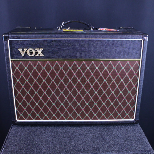 Vist Large View of Product Image Which is Used Vox AC15C1 AMP 1 x 12 Tube Combo Amplifier 1 x 12