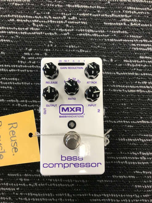 Vist Large View of Product Image Which is Used MXR BASS COMPRESSOR Compressor Pedal