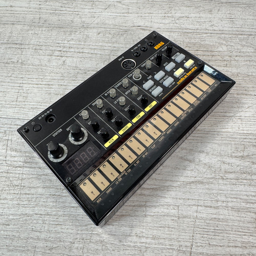 Used Korg Volca Beats - Analog Drum Machine 40112-S000180555 Vist Large View of Product Image Which is Used Korg Volca Beats - Analog Drum Machine